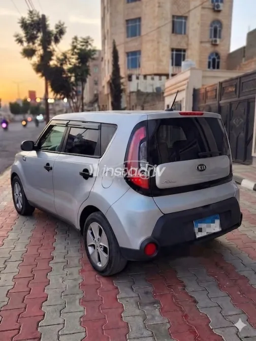 Kia Soul 2016 Silver Used for Sale - 3