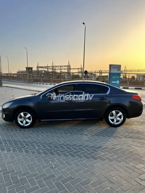 بيجو 508 2013 رمادي مستعملة للبيع - 3