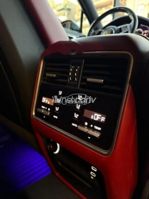 Porsche Cayenne S 2022 Gray Used for Sale - 9