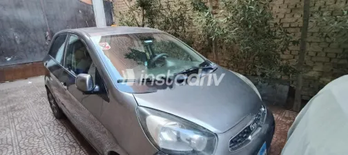 Kia Picanto 2016 White Used for Sale - 1