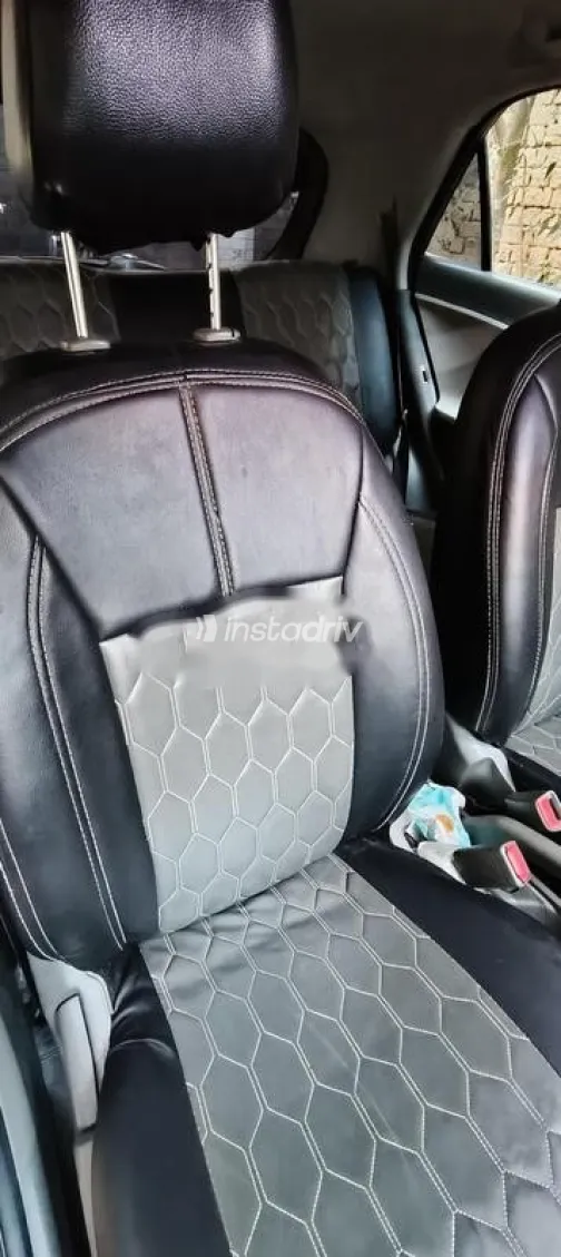 Kia Picanto 2016 White Used for Sale - 3