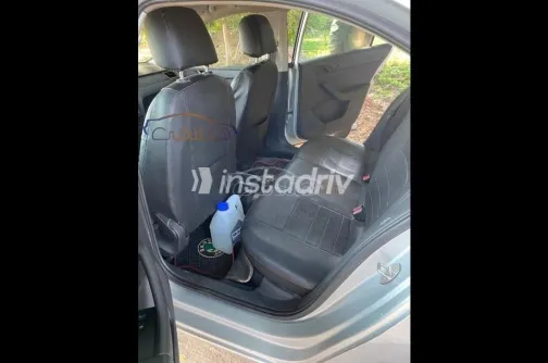 سكودا رابيد 2015 فضي مستعملة للبيع - 1