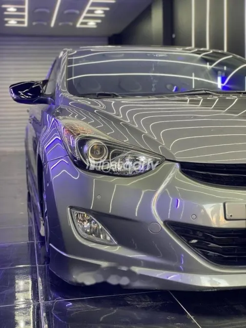 هيونداي افانتي 2011 رمادي مستعملة للبيع - 4