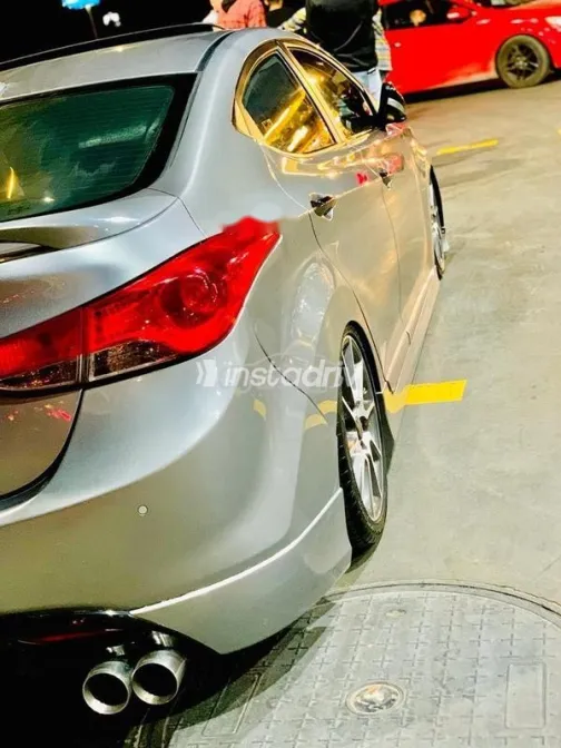 هيونداي افانتي 2011 رمادي مستعملة للبيع - 9