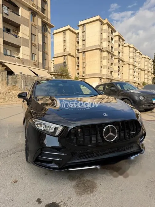 Mercedes A 35 AMG 2022 Black Used for Sale - 4