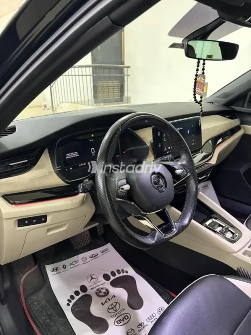 Skoda Octavia A8 2022 White Used for Sale - 5