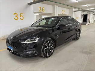 Skoda Octavia A8 2022 White Used for Sale