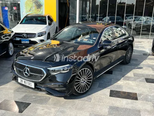 مرسيدس E 200 2024 أبيض مستعملة للبيع - 1