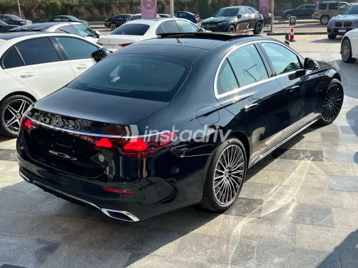 مرسيدس E 200 2024 أبيض مستعملة للبيع - 5