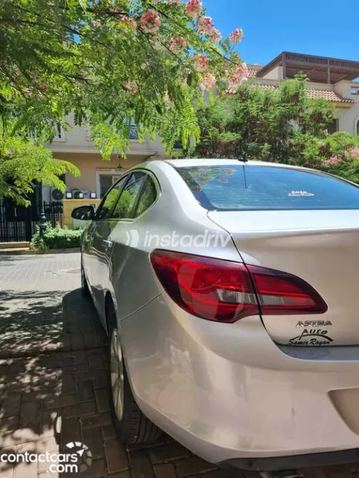 Opel Astra 2021 White Used for Sale - 2