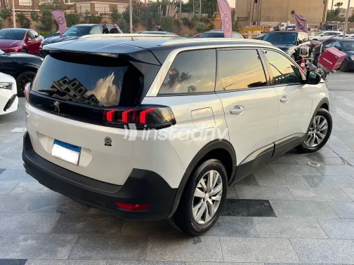 بيجو 5008 2022 أبيض مستعملة للبيع - 5