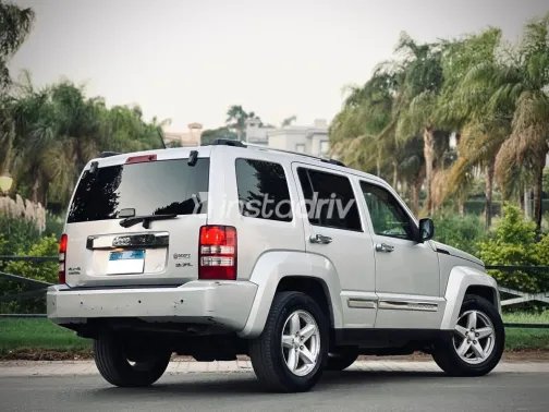 Jeep Cherokee 2008 White Used for Sale - 3