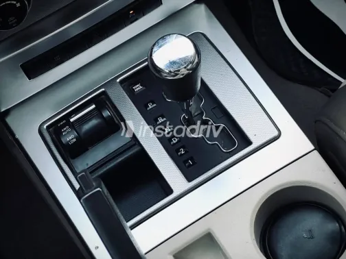 Jeep Cherokee 2008 White Used for Sale - 10