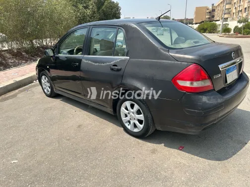 نيسان تيدا 2011 أبيض مستعملة للبيع - 5