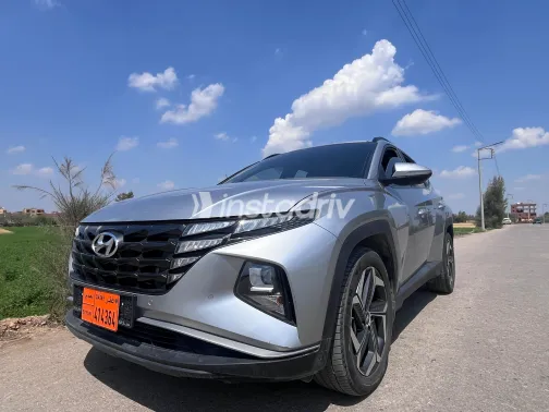 هيونداي توسان 2024 أبيض مستعملة للبيع - 3