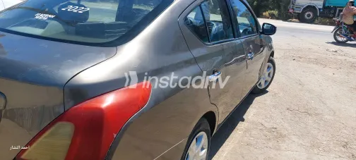 نيسان صنى 2018 أبيض مستعملة للبيع - 6