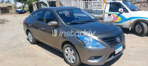 نيسان صنى 2018 أبيض مستعملة للبيع - 7