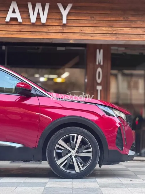 بيجو 3008 2022 أحمر مستعملة للبيع - 3