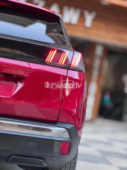 بيجو 3008 2022 أحمر مستعملة للبيع - 5