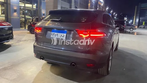 Jaguar F-Type 2019 Gray Used for Sale - 1