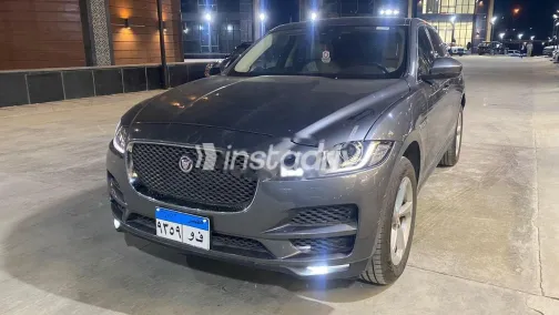 Jaguar F-Type 2019 Gray Used for Sale - 4