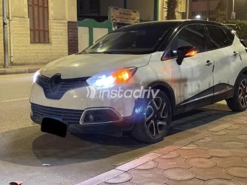 Renault Captur 2017 White Used for Sale - 1