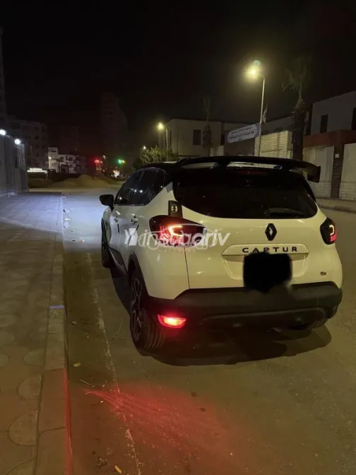 Renault Captur 2017 White Used for Sale - 2