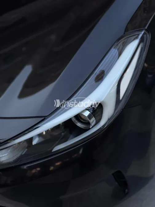 كيا سيراتو 2018 أسود مستعملة للبيع - 1