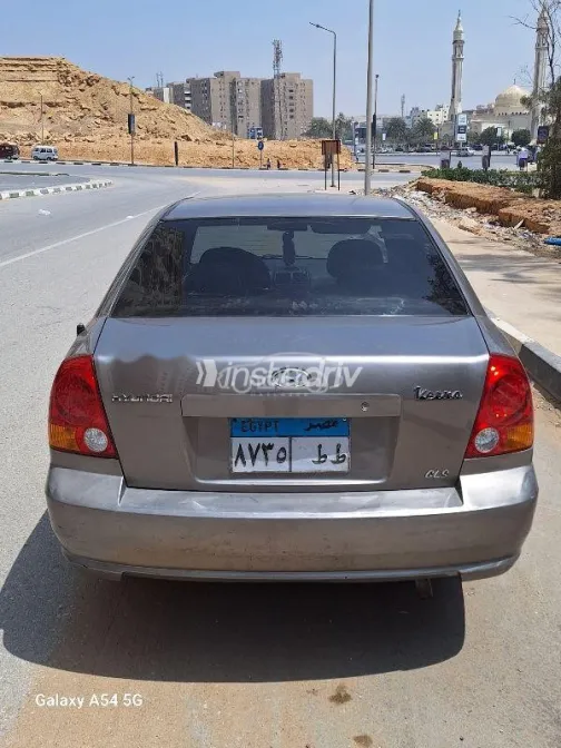 Hyundai Verna 2013 Gray Used for Sale - 5