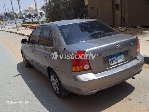Hyundai Verna 2013 Gray Used for Sale - 9
