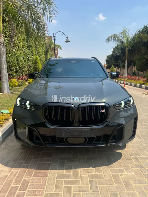 بي ام دبليو X5 2024 أبيض مستعملة للبيع - 7