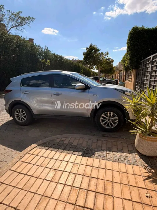 كيا سيراتو 2021 أبيض مستعملة للبيع - 1