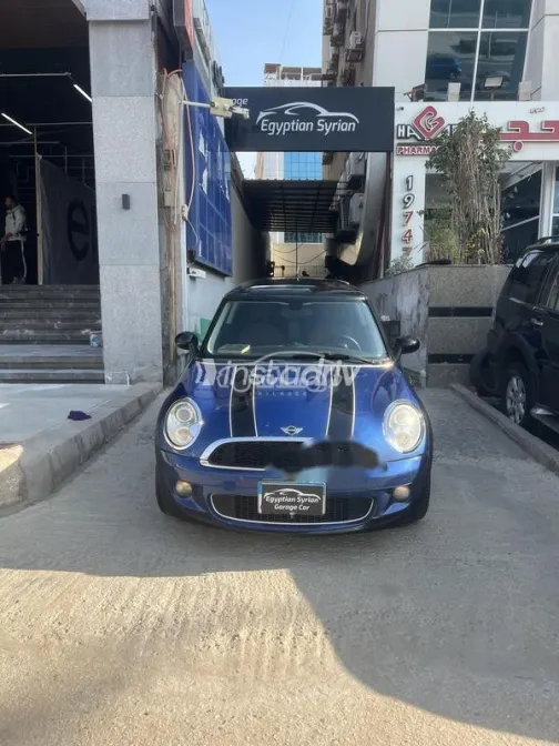مينى كوبر 2013 أزرق غامق مستعملة للبيع - 1