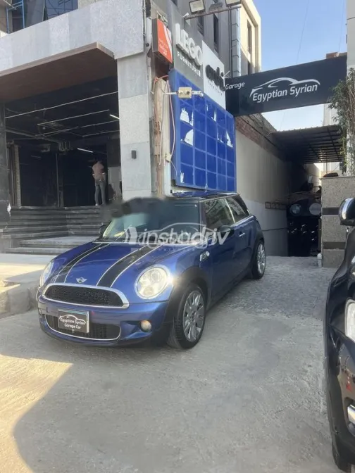 مينى كوبر 2013 أزرق غامق مستعملة للبيع - 5