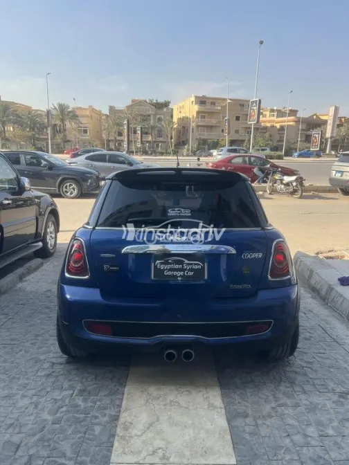 مينى كوبر 2013 أزرق غامق مستعملة للبيع - 9