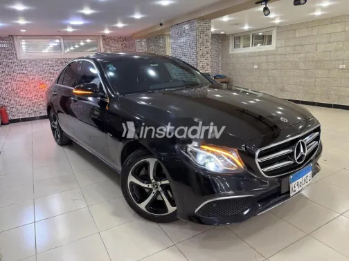 Mercedes E 200 2020 Black Used for Sale - 3
