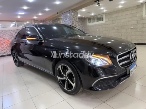 Mercedes E 200 2020 Black Used for Sale - 7