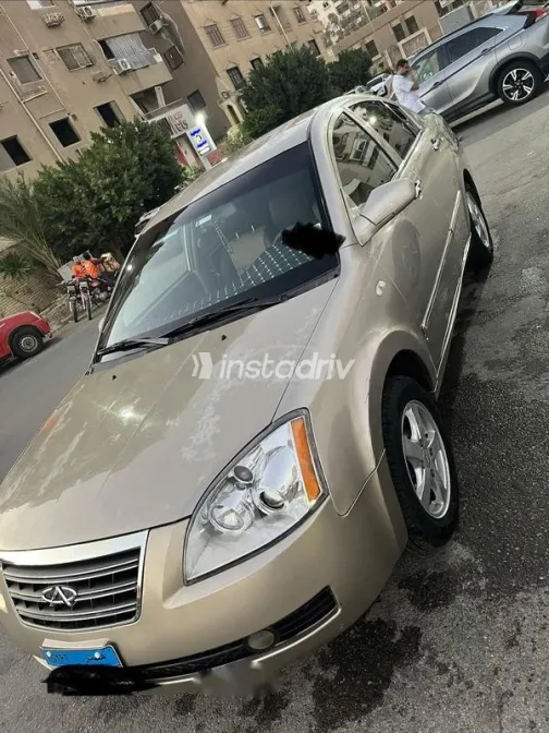 اسبيرانزا A516 2010 ذهبي مستعملة للبيع - 2