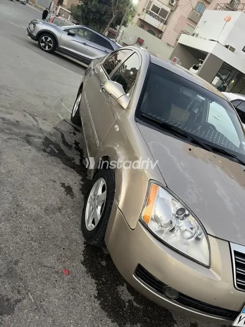 اسبيرانزا A516 2010 ذهبي مستعملة للبيع - 3