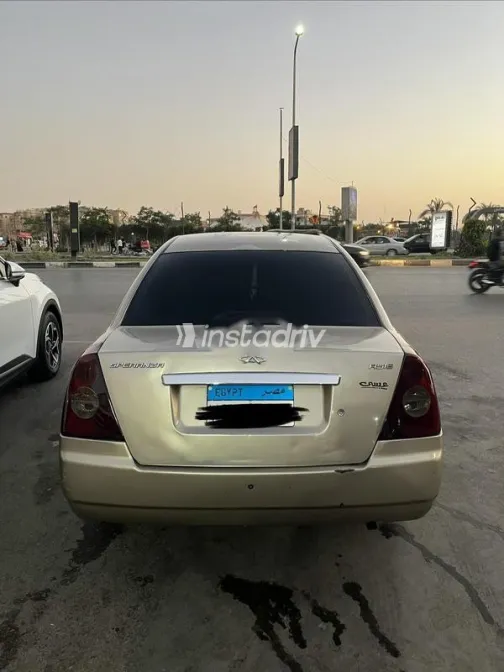 اسبيرانزا A516 2010 ذهبي مستعملة للبيع - 4