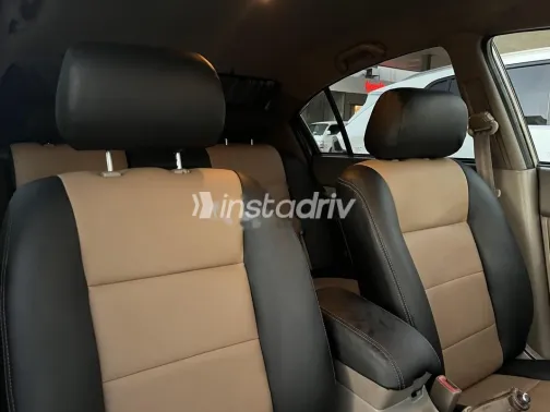 اسبيرانزا A516 2010 ذهبي مستعملة للبيع - 8