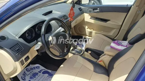 بريليانس FSV 2011 أزرق غامق مستعملة للبيع - 8