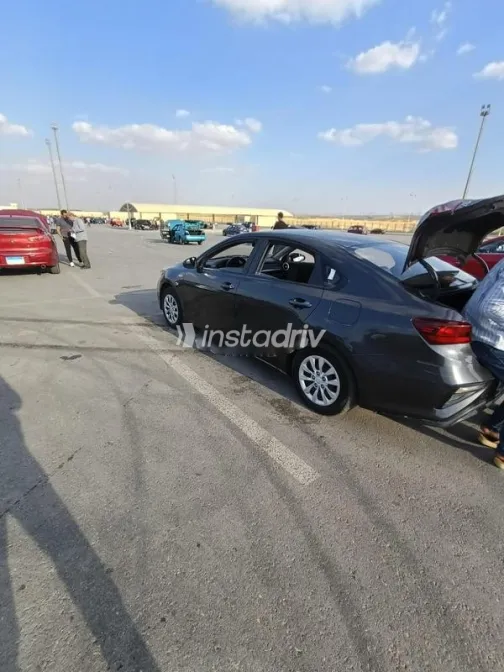 كيا سيراتو 2020 بترولي مستعملة للبيع - 6