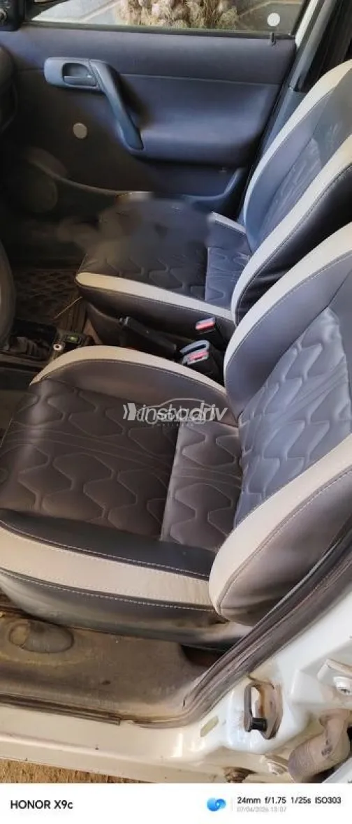 سكودا فيليشيا 1995 أبيض مستعملة للبيع - 8