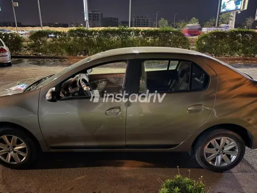 رينو لوجان 2020 أبيض مستعملة للبيع - 2