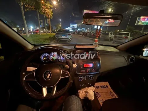 رينو لوجان 2020 أبيض مستعملة للبيع - 4