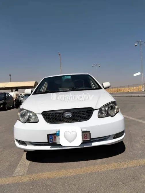 بى واى دى‬ F3 2013 أبيض مستعملة للبيع - 1