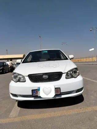 بى واى دى‬ F3 2013 أبيض مستعملة للبيع