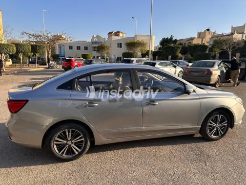 MG 5 2021 White Used for Sale - 9