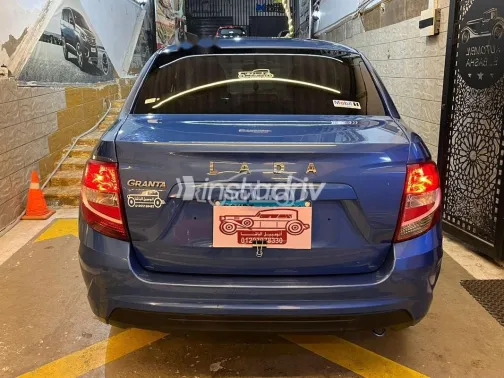 لادا جرانتا 2023 أزرق غامق مستعملة للبيع - 4